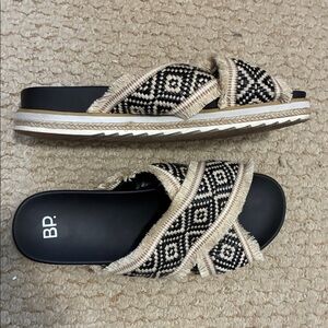 Booker BP Black and Cream Boho Woven Crisscross Slide Sandals 8